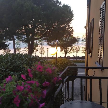 Corte Trento Desenzano del Garda Esterno foto