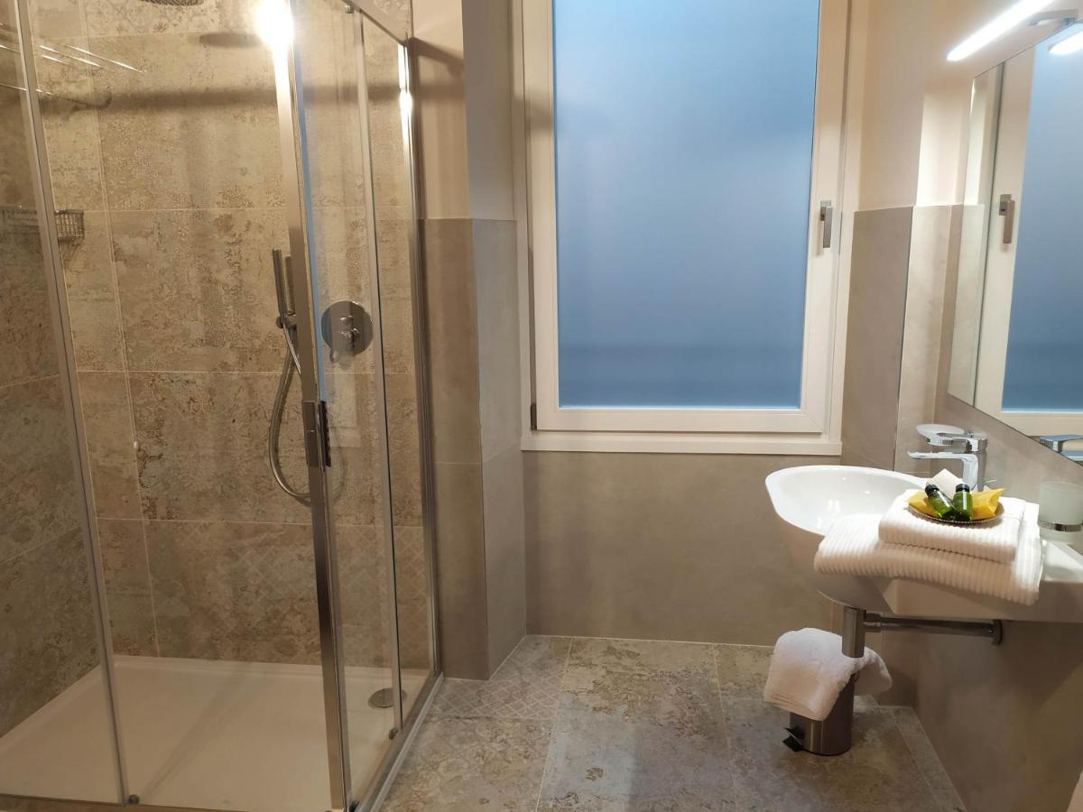 Corte Trento Desenzano del Garda Esterno foto