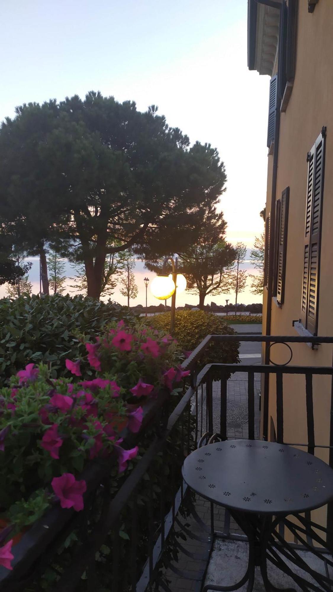 Corte Trento Desenzano del Garda Esterno foto